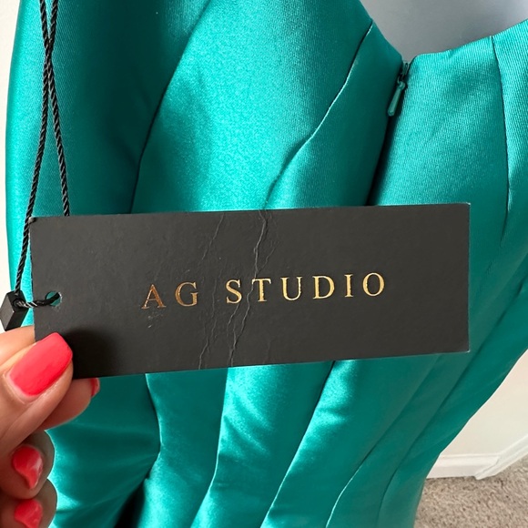 Stunning Jade Green Satin Evening / Formal Mermaid Dress / Gown Size Small - Picture 7 of 13